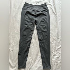 Alphalete Scrunch-butt Legging